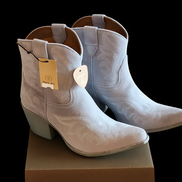 Ariat Suede Light Blue Ankle Boots Chandler In Baby Blue Jean Suede Size - Picture 9 of 16